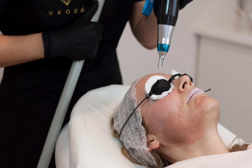 zabieg z użyciem lasera