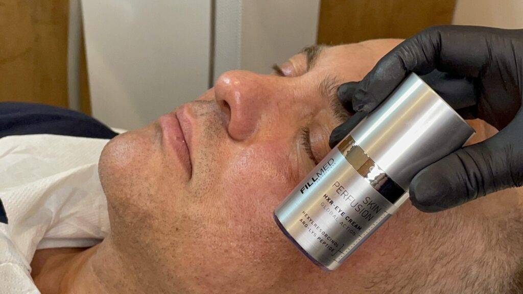 zabieg na okolice oka